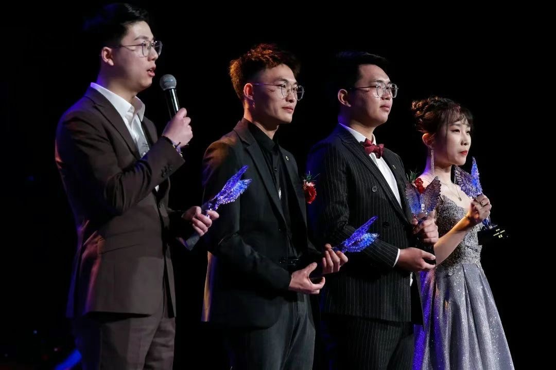1688295426942811DVah.jpg